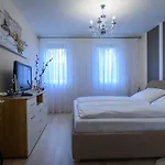 Perczel شقة *