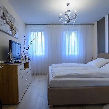 Perczel Appartement *